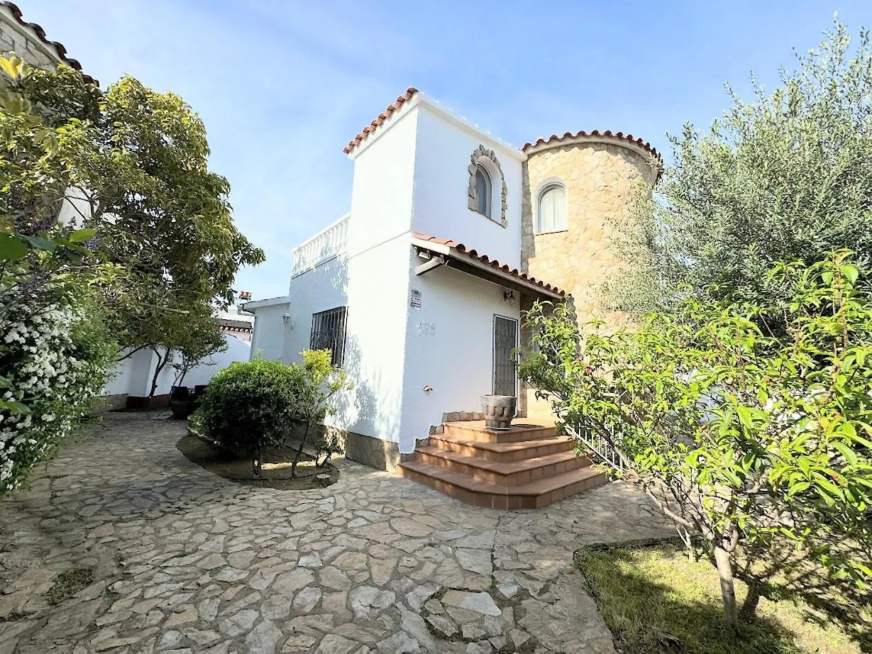 Empurialola -Encantadora Casa Con Jardin Cerca Del Centro -142 Empuriabrava Prázdninový dům