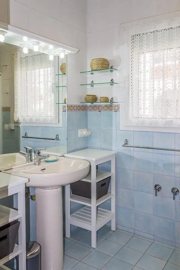 Empurialola -Encantadora Casa Con Jardin Cerca Del Centro -142 Empuriabrava Prázdninový dům