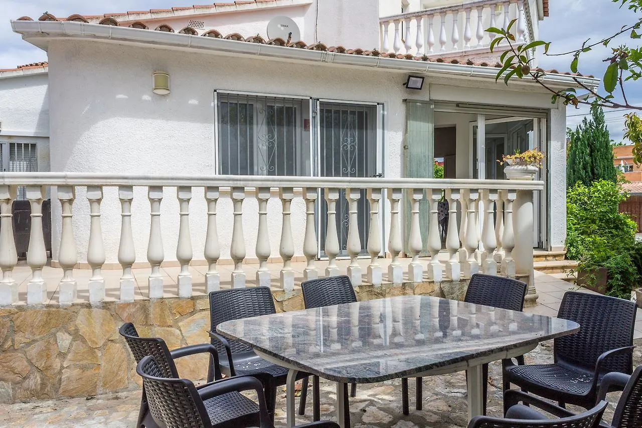 Empurialola -Encantadora Casa Con Jardin Cerca Del Centro -142 Empuriabrava Holiday home